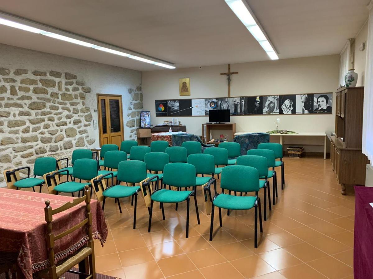 Bed and Breakfast Stabat Mater Casa Di Preghiera Valdragone Exterior foto